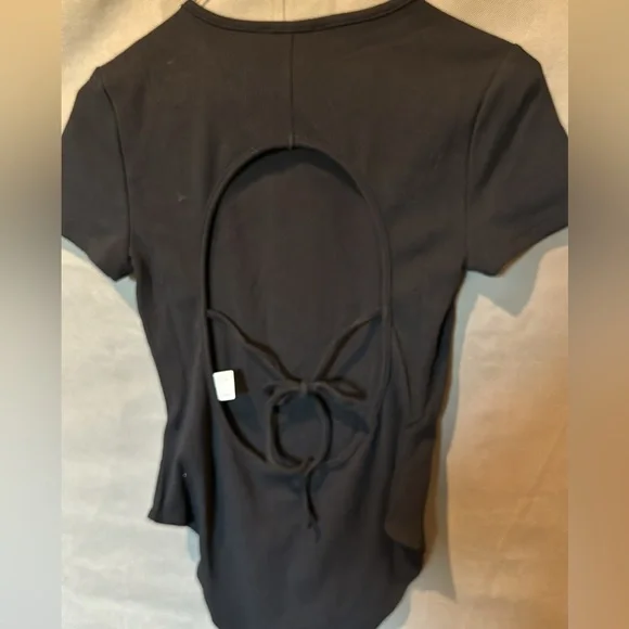 NWT forever 21 open Back Bodysuit - Picture 3 of 8